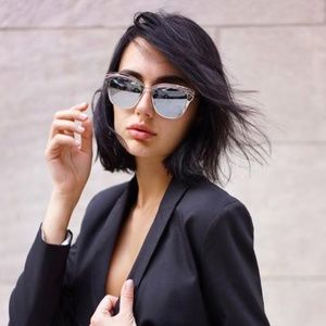 NEW TOPFOXX Candy Sunglasses in Silver